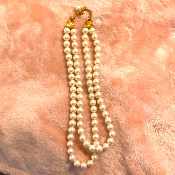 💕double strands of faux pearls - Picture 1 of 4